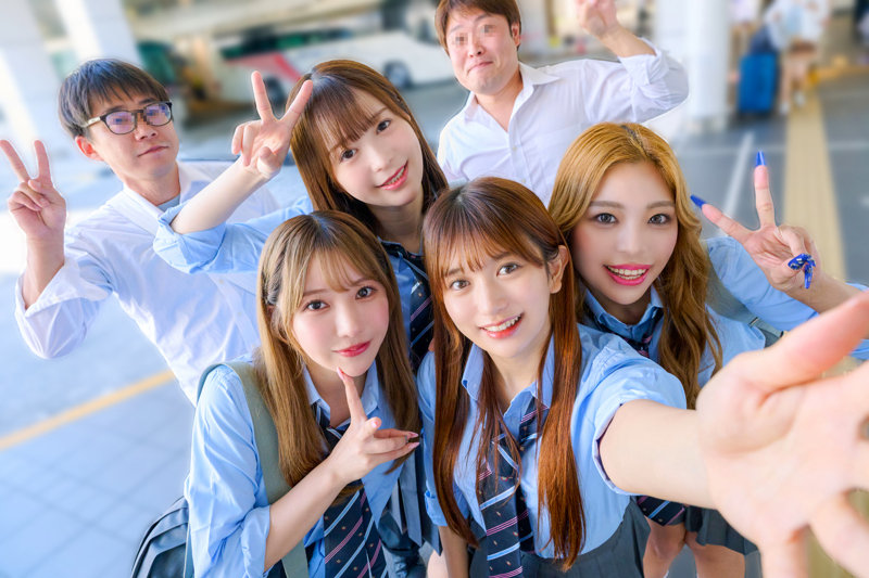 りお&ひなた&かりん&ゆい 1枚目